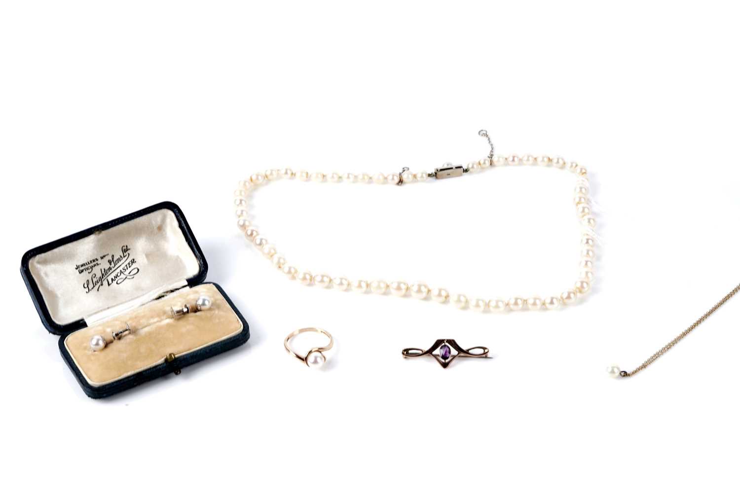 Lot 90 - A selection of gold pearl set; and other jewellery