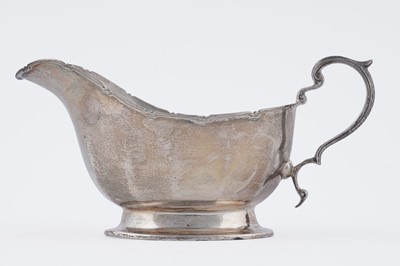 Lot 18 - A pair of George VI silver sauceboats