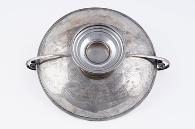 Lot 9 - A George V silver dish