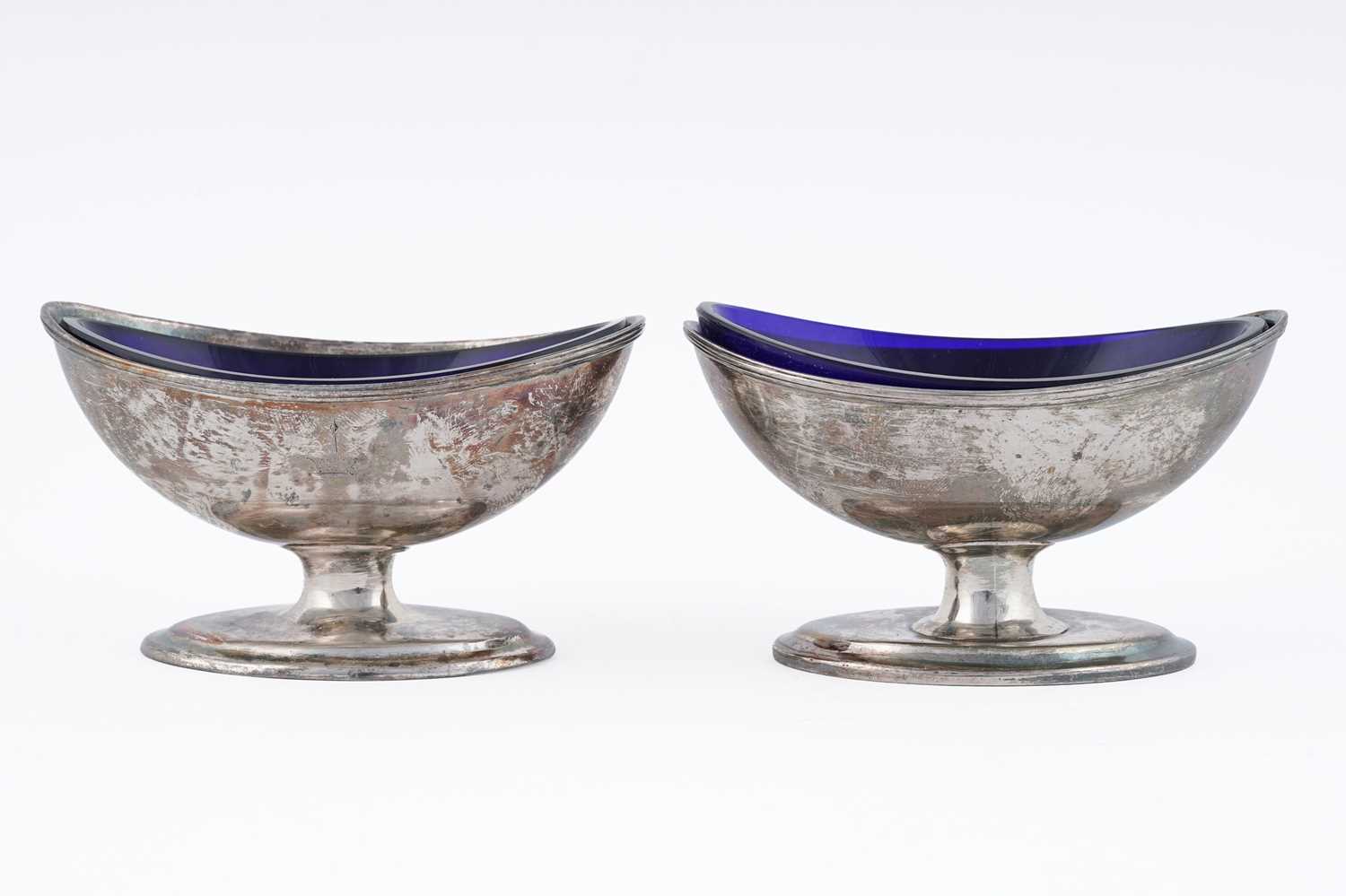 Lot 94 - A pair of George III North Eastern silver salts