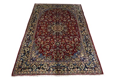 Lot 159 - A Persian hand-knotted Isfahan carpet