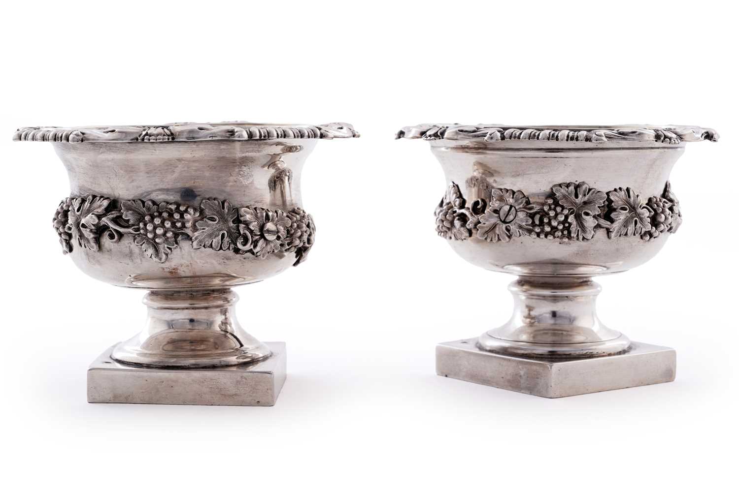 Lot 106 - A pair of George IV silver salts