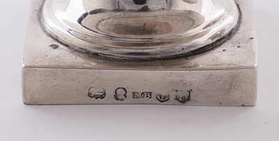 Lot 106 - A pair of George IV silver salts