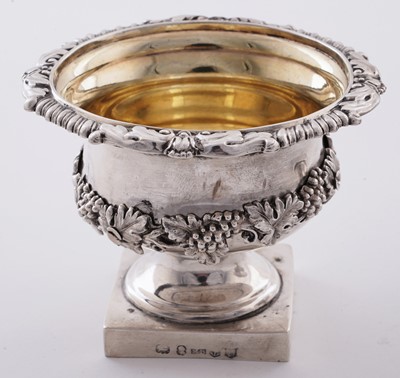 Lot 106 - A pair of George IV silver salts