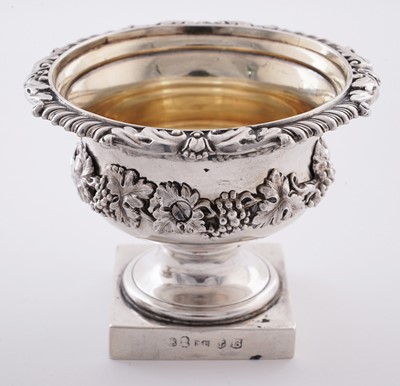 Lot 106 - A pair of George IV silver salts