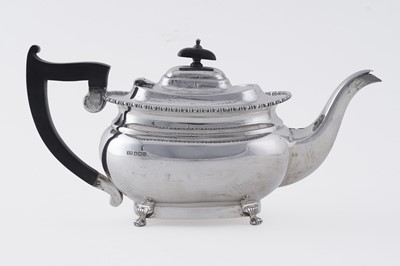 Lot 13 - A George V silver three-piece tea set
