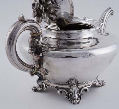 Lot 85 - A William IV silver three piece tea service