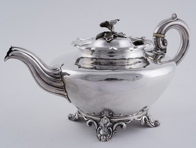 Lot 85 - A William IV silver three piece tea service