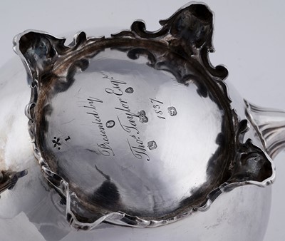 Lot 85 - A William IV silver three piece tea service