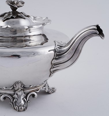 Lot 85 - A William IV silver three piece tea service