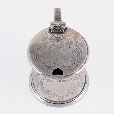 Lot 51 - A Victorian silver mustard pot