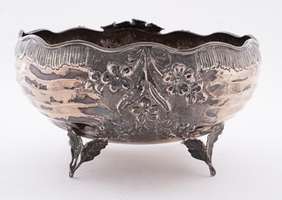 Lot 31 - A 20th Century Middle Eastern silver dish