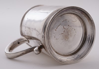 Lot 6 - A George V silver mug