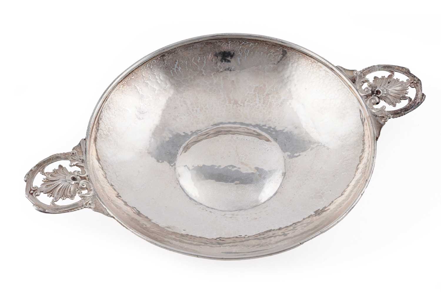 Lot 40 - A Great War period silver dish