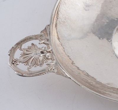 Lot 40 - A Great War period silver dish