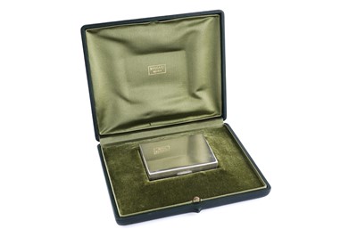 Lot 46 - A late 20th Century Italian silver powder compact