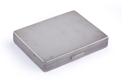Lot 46 - A late 20th Century Italian silver powder compact