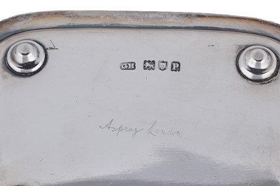 Lot 78 - An Edwardian/George V silver wax jack