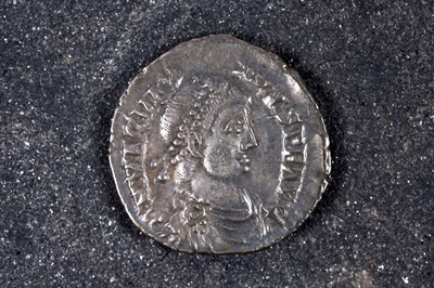 Lot 372 - Three Roman coins: Magnus Maximus Siliqua, Trier