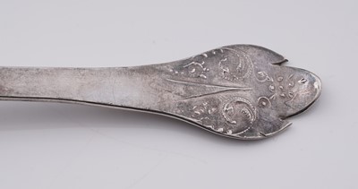 Lot 438 - A William and Mary southern provincial silver lace-back trefid spoon