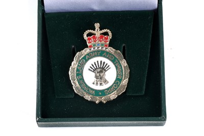 Lot 8 - A pair of First World War medals and effects