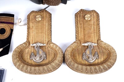 Lot 5 - Royal Navy effects
