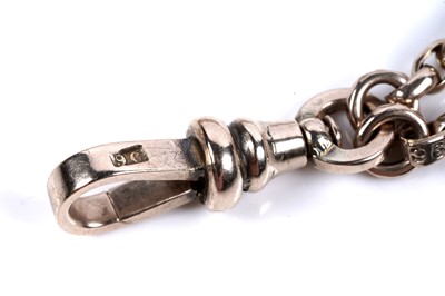 Lot 328 - A 9ct yellow gold muff chain
