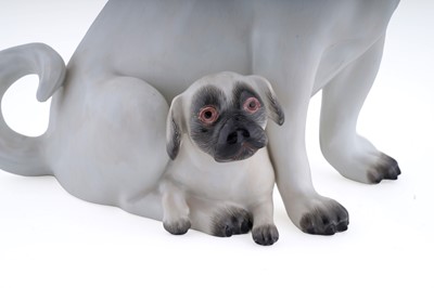 Lot 462 - A Meissen pug