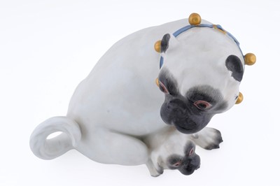 Lot 462 - A Meissen pug