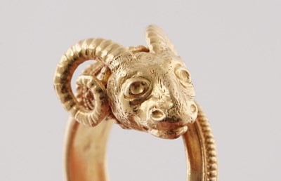 Lot 715 - Ilias Lalaounis: an 18ct yellow gold ram pattern ring
