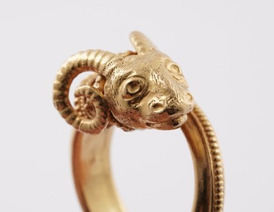 Lot 715 - Ilias Lalaounis: an 18ct yellow gold ram pattern ring