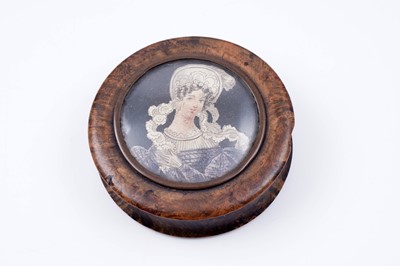 Lot 34 - Antique and vintage jewellery, including: a Victorian mourning brooch