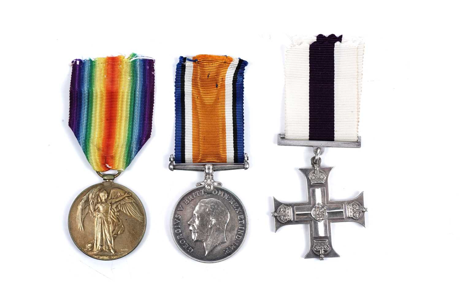 Lot 22 - First World War George V Military Cross group