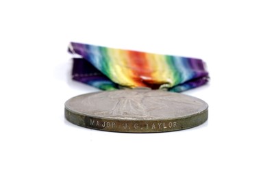 Lot 22 - First World War George V Military Cross group