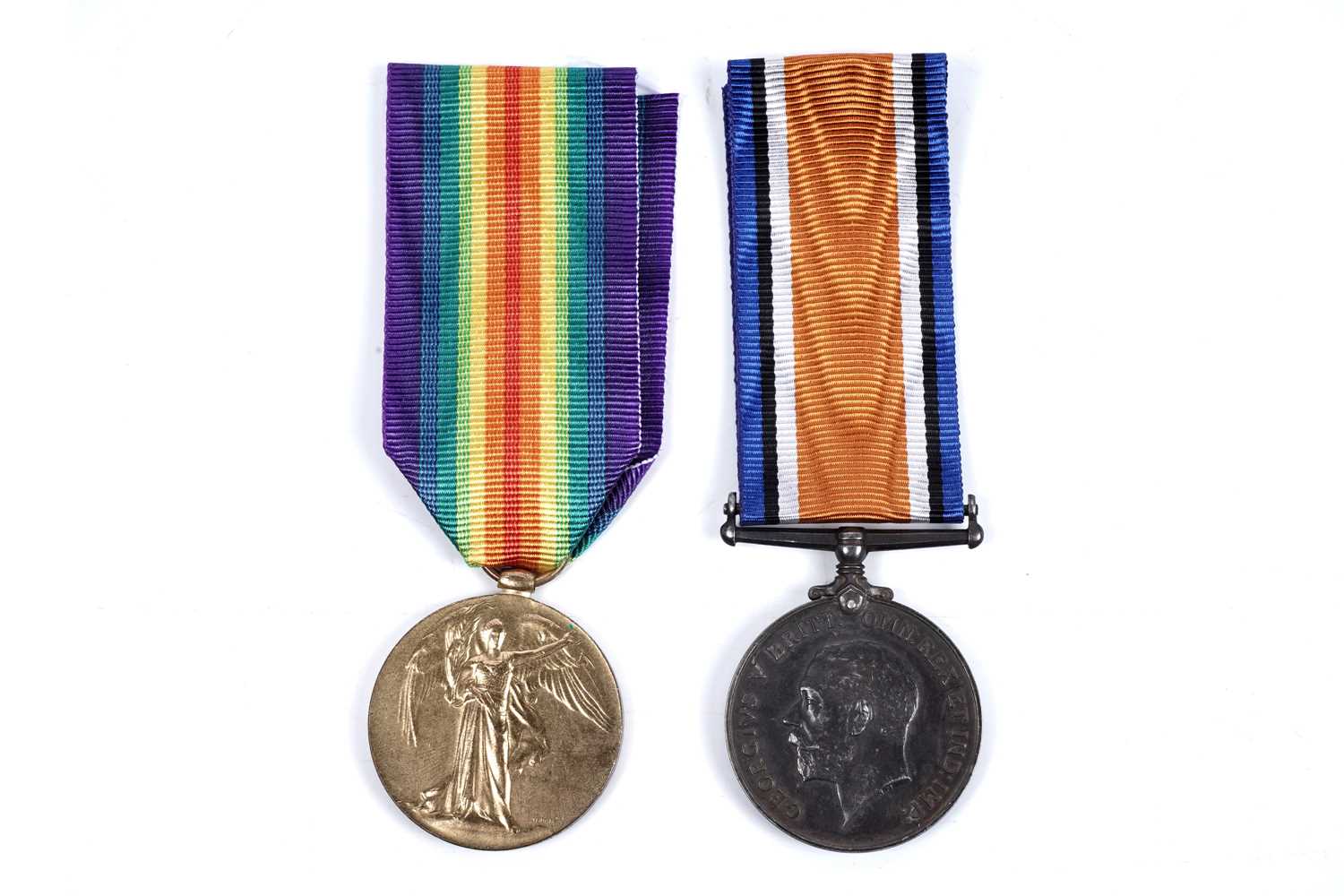 Lot 23 - A pair of First World War General Service medals