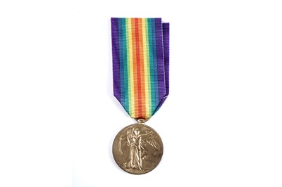 Lot 23 - A pair of First World War General Service medals