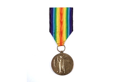 Lot 36 - A pair of First World War general service medals