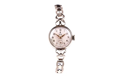 Lot 157 - A 1950s lady's 9ct gold cased Tudor wristwatch