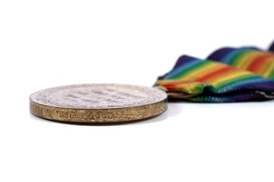 Lot 42 - A pair of First World War general service medals