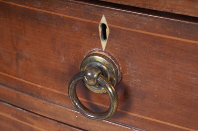 Lot 24 - A George III inlaid mahogany bowfront chest of drawers