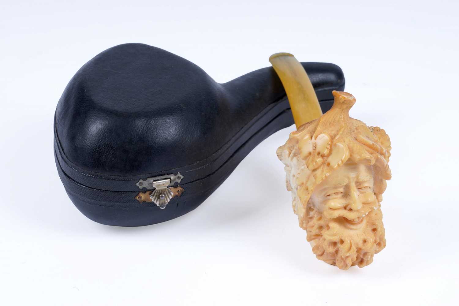 Lot 460 - A Meerschaum pipe
