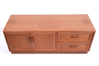Lot 2 - G Plan: a ‘Fresco’ oval drop leaf dining table; and a hi-fi cabinet