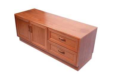 Lot 2 - G Plan: a ‘Fresco’ oval drop leaf dining table; and a hi-fi cabinet