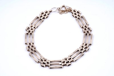 Lot 13 - A 9ct gold gate-link bracelet