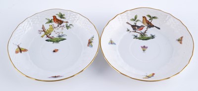 Lot 470 - An extensive Herend 'Rothschild Bird' pattern service