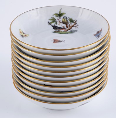 Lot 470 - An extensive Herend 'Rothschild Bird' pattern service