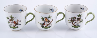 Lot 470 - An extensive Herend 'Rothschild Bird' pattern service