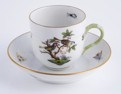 Lot 470 - An extensive Herend 'Rothschild Bird' pattern service