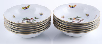 Lot 470 - An extensive Herend 'Rothschild Bird' pattern service