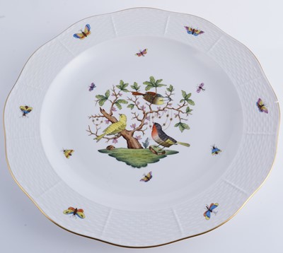 Lot 470 - An extensive Herend 'Rothschild Bird' pattern service